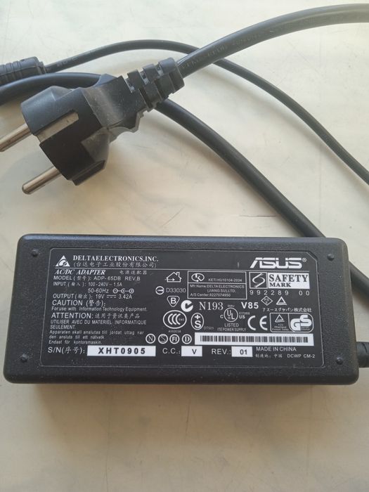 Блок живлення для комп'ютера ASUS
