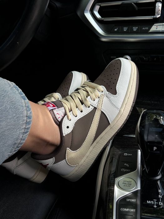 Кросівки Nike Air Jordan 1 Travis Scott Reverse Mocha