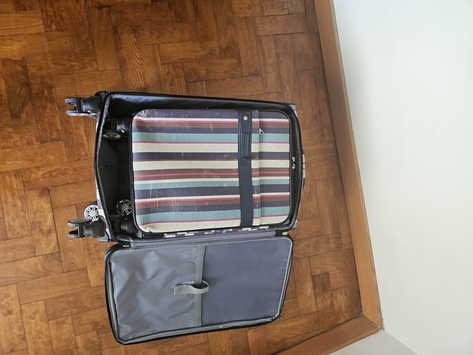 Conjunto de malas em couro