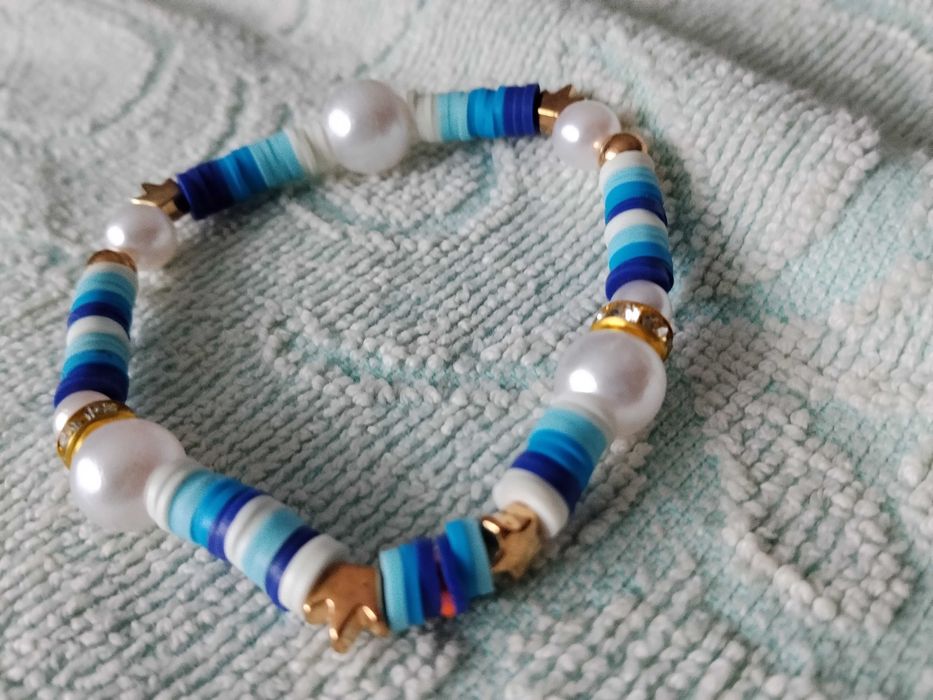 Браслет з плоского бісеру