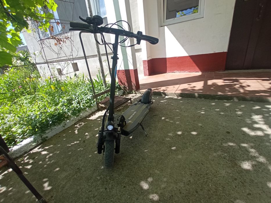 Продається KUGOO M4 PRO в хорошому стані