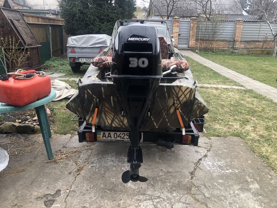 Човень ОБЬ 1 з двигуном Mercury F30ELPT та лафетом
