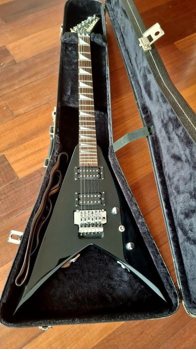 Jackson KVX10 King V c/ Floyd Rose