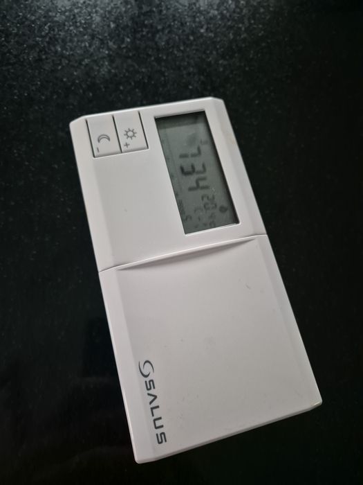 Czujnik CO pokojowy  Salus kompletny sprawny