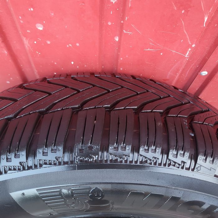 Продам зимову резину MICHELIN ALPIN 6 195/65 R15