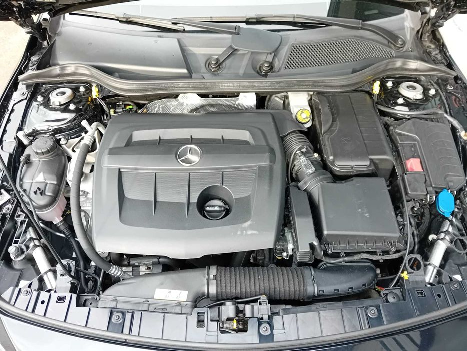 Mercedes GLA 180 AMG c/auto ( pequeno sinistro )