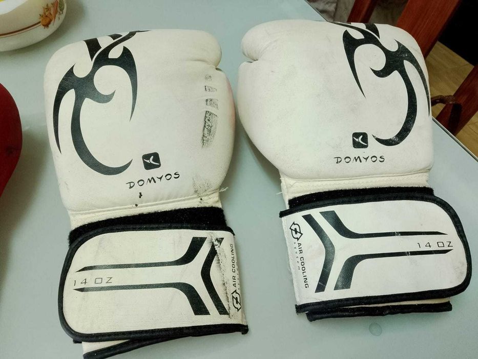 2 pares de luvas de boxe Domyos Air cooling system
