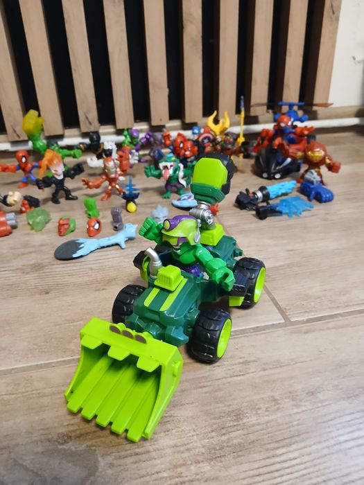 Marvel Hero Mashers Micro 19 figurek i 2 pojazdy Spiderman Hulk unikat