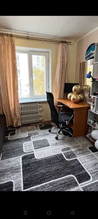 D1K  Продам світлу, затишну кімнату Сосновая горка.