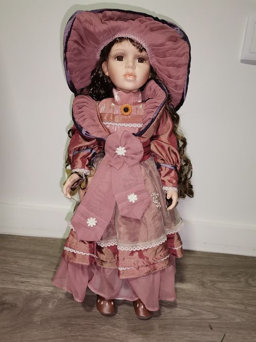 Bonecas de porcelana