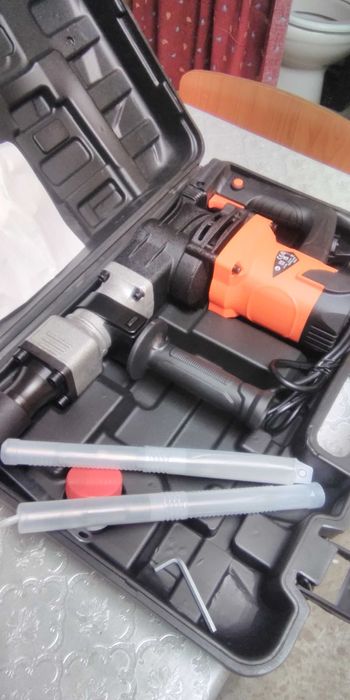 Martelo de demolição,VEVOR,1400W, 2900 BPM, 19 j, novo na caixa.