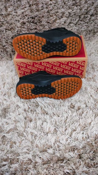 Buty Vans -  Range Exp roz. 38,5