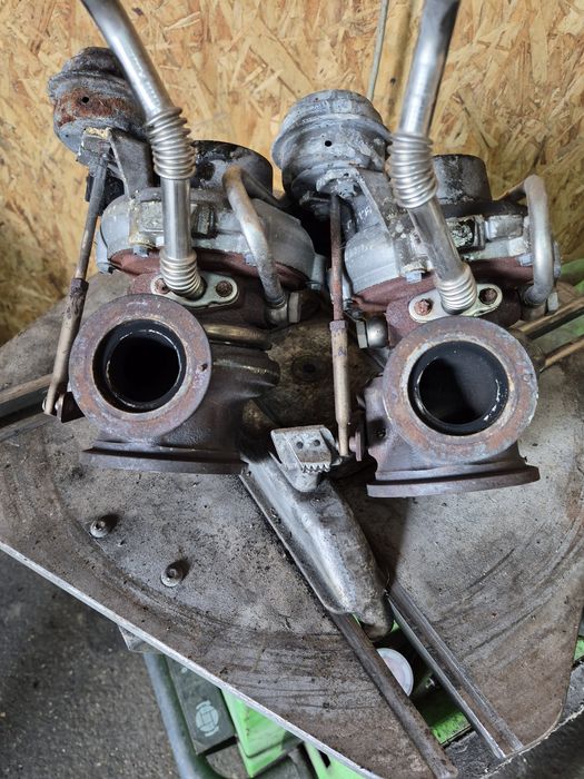 Turbina lewa prawa bmw 750i 550i 650i N63
