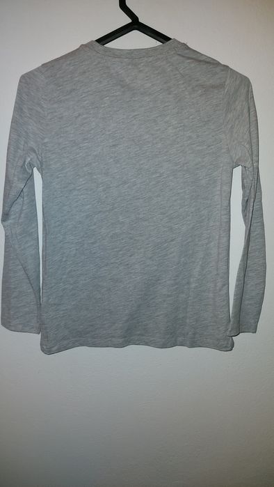 Camisola manga comprida Super Mario 
Nova
8-10 anos
Com lantejolas - S