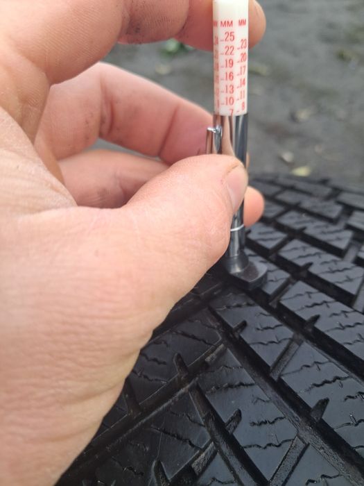 Opony Yokohama blufarth Winter v906 205/55r16