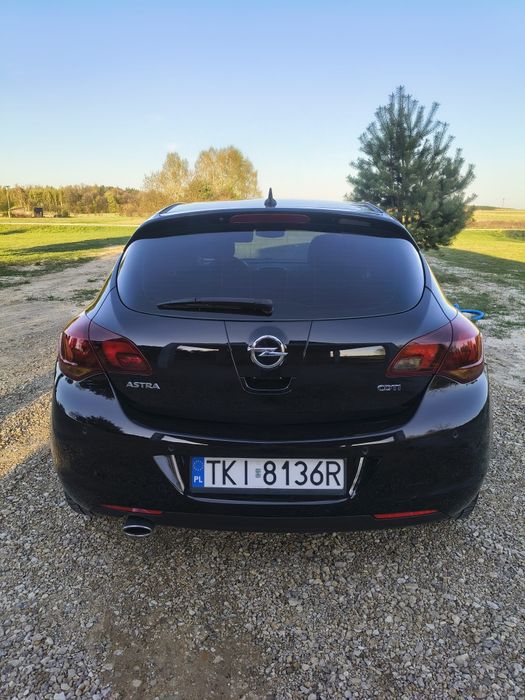 OPEL Astra  J 2010r.