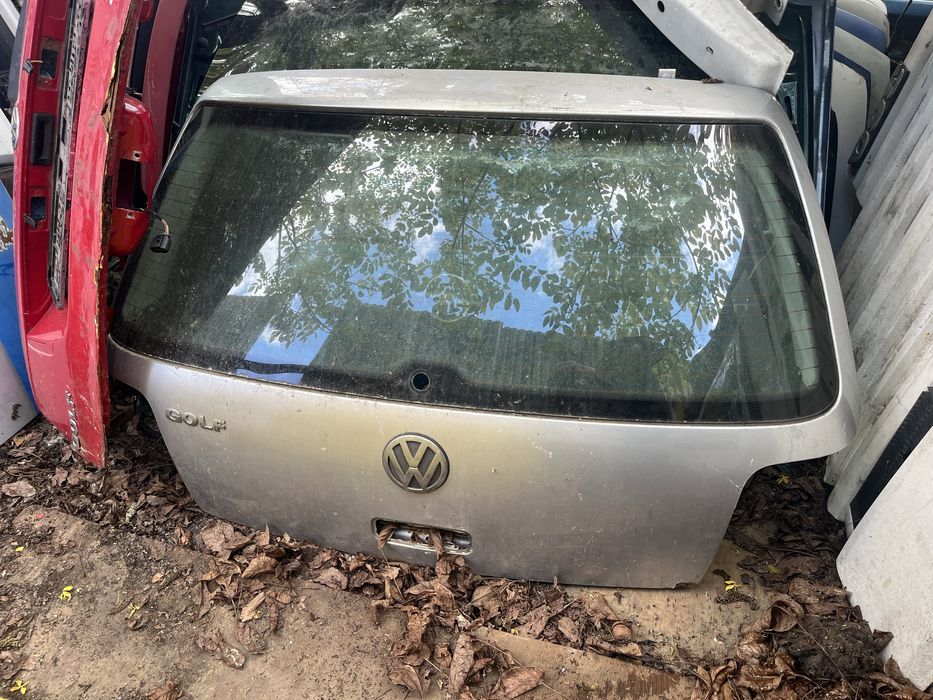 Tylna klapa bagarznika golf 4