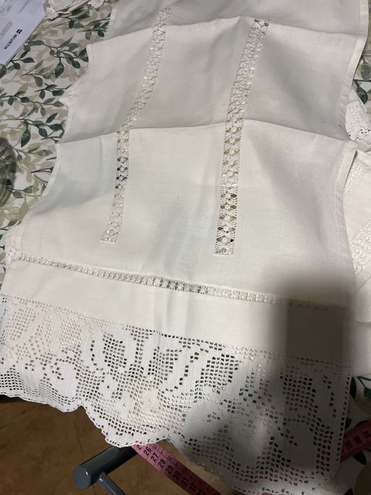 Vendo várias peças em linho com renda feita á mão