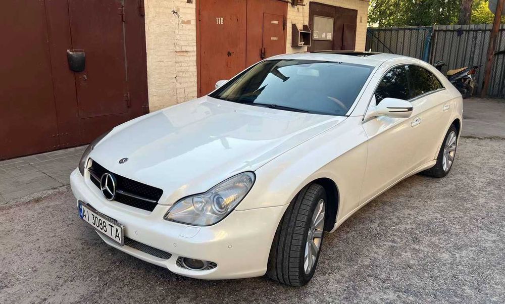 Авто Мерседес cls