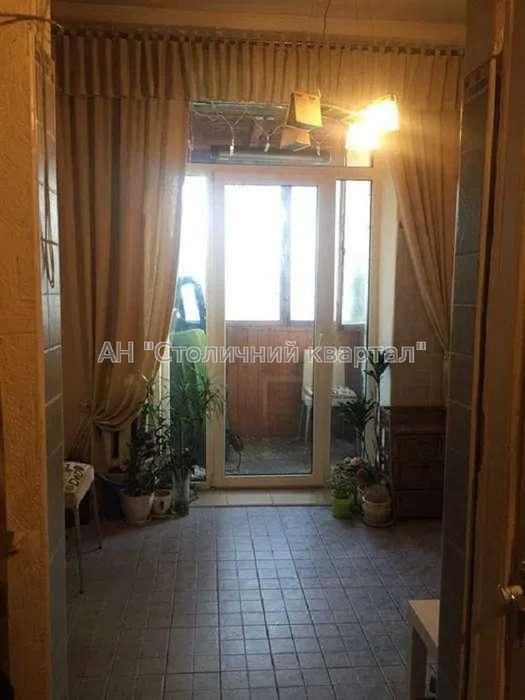 Сирець Однокімнатна сталінка Парково-Сирецька 15б