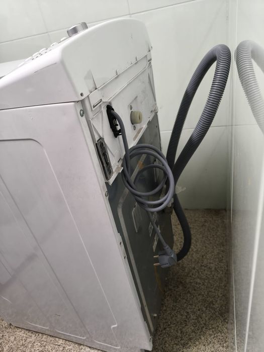 Máquina de lavar roupa Whirpool 6 sense