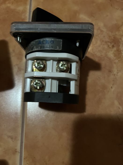 Перемикач фаз.