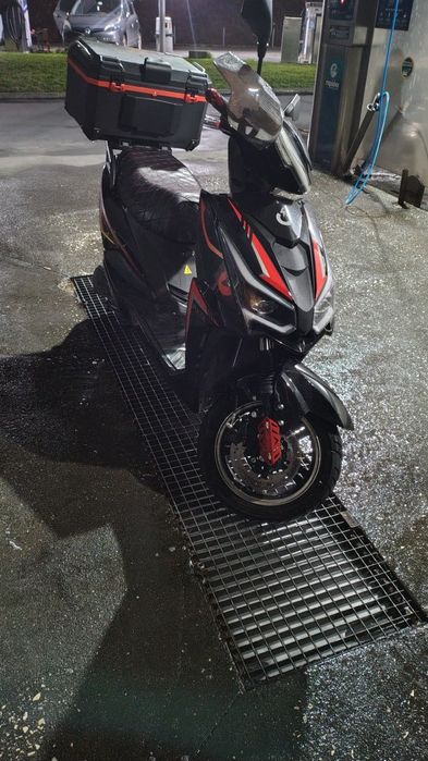 Vendo/troco/retomo scooter elétrica 72v impecável