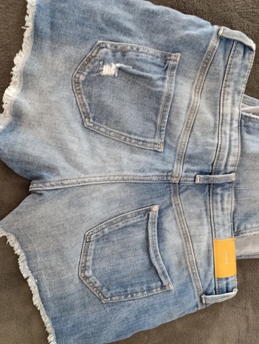 Spodenki ogrodniczki H&M