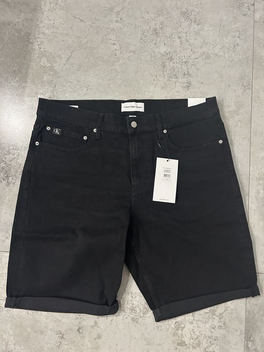 Чоловічі шорти Calvin Klein,36