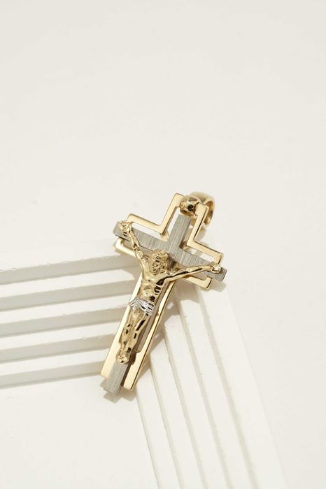 Złote krzyżyk 14K 4.15g