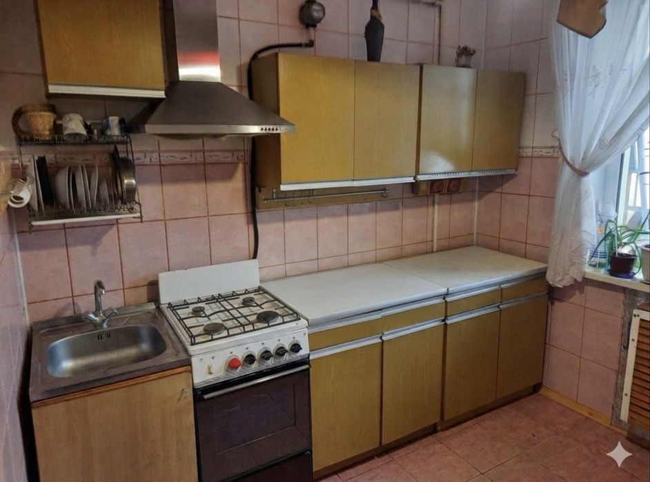 Продаж просторої 1-к кв. в самому центрі міста, проспект Шевченко 9а