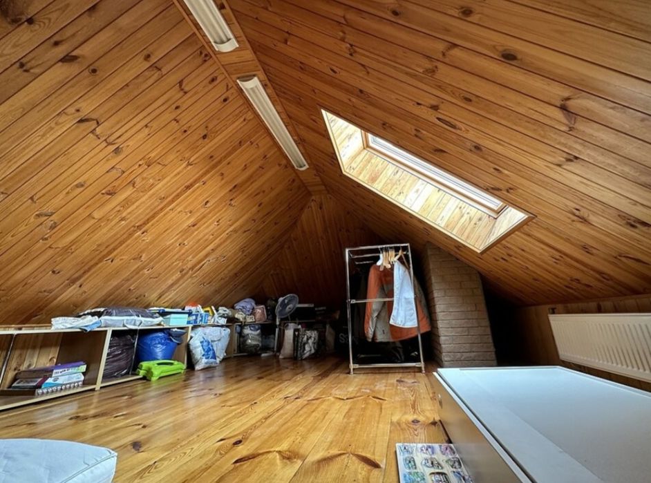 Продаж 2 поверхового будинку 419 кв. м, 6 кімнат, Петриків