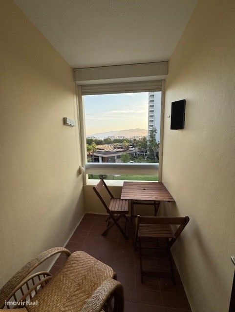Apartamento t2 triplex na Rua do Zimbro