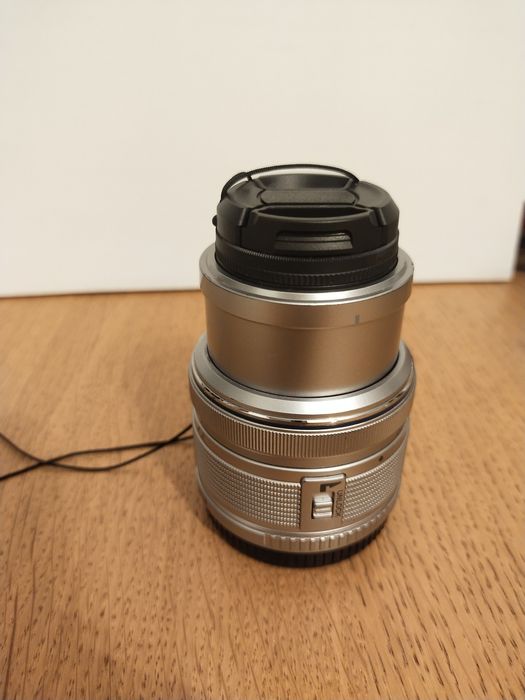 Obiektyw Olympus M.Zuiko Digital 14-42 mm f/3.5-5.6 II R srebrny