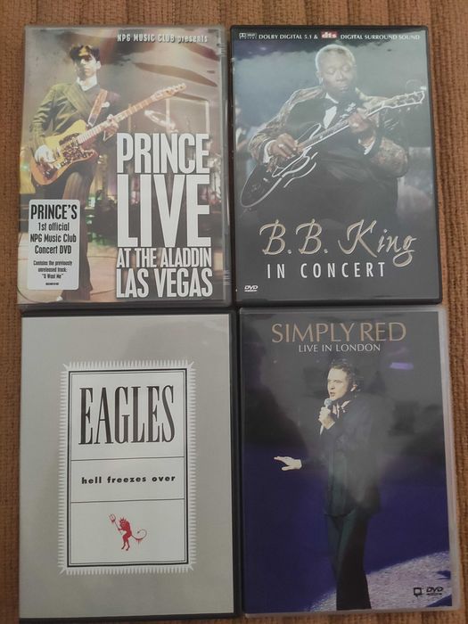 Vendo Dvds Música , como novos