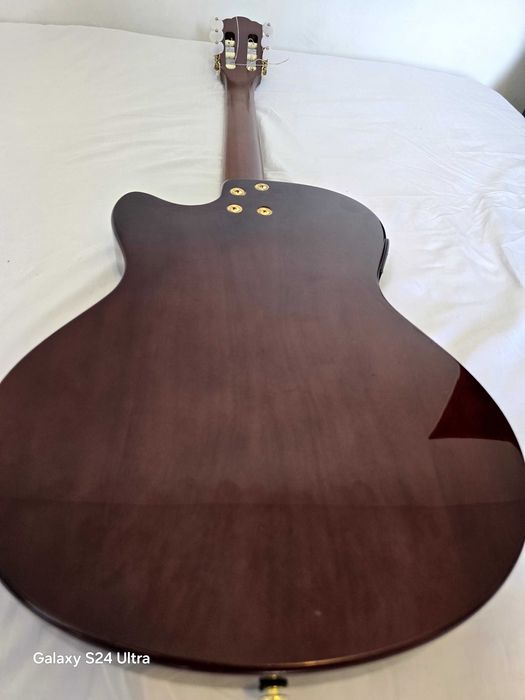 Magnífico violão angel lopez