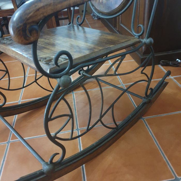 Cadeirão baloiço antiga