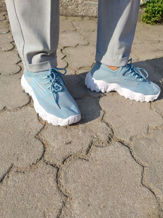 Nowe buty sportowe