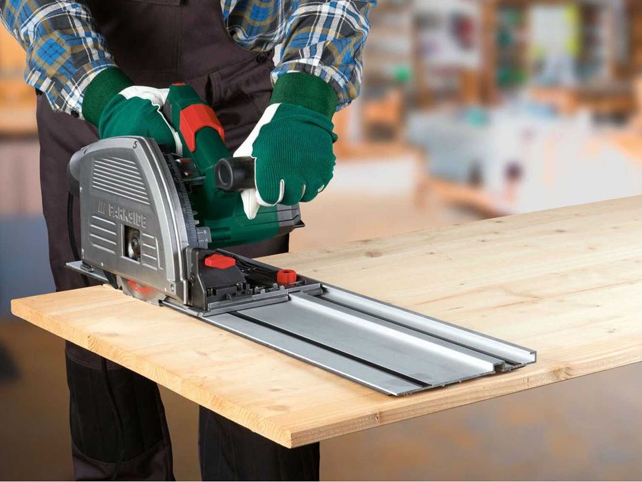 Zagłębiarka, piła wgłębna Parkside PTSS 1200 D2 pilarka z prowadnicami