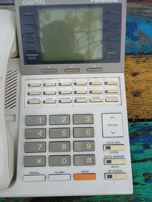 Цифровий телефон Panasonic KX-T7235X