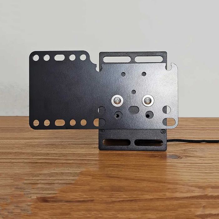 Універсальна монтажна плита для ігрового ручного гальма та шифтерів