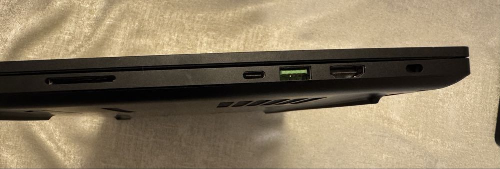 Razer Blade 15 Advanced / RTX 3080 Ti / i7-12800H / 32GB DDR5 / 1TB / 360Hz Full HD