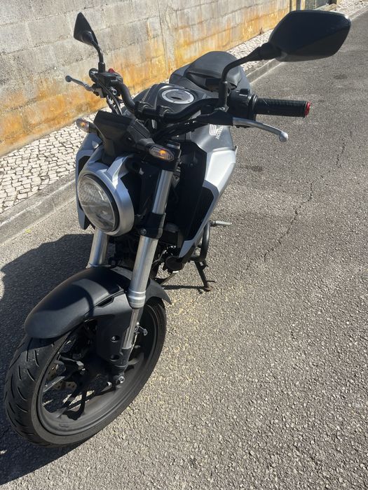 Honda cb125r 2018