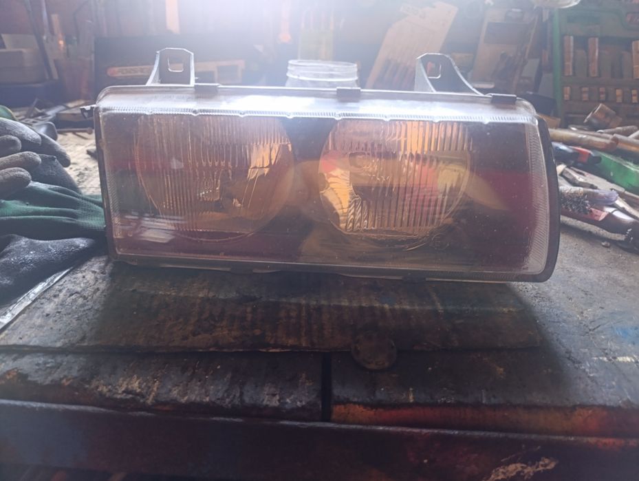 Фари BMW E36 (праві і ліві)