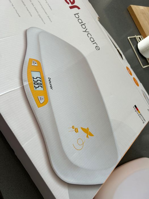 Balança de bebé para controlo de peso nos meses iniciais