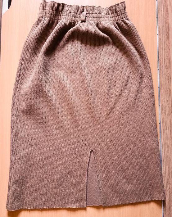 Спідниця міді в рубчик