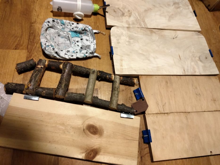 Продам лесенка, деревянные полочки  для шиншиллы. Для грызунов