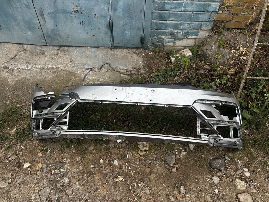 Бампер оригінал Tiguan R line