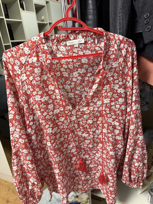 Продам женскую блузку