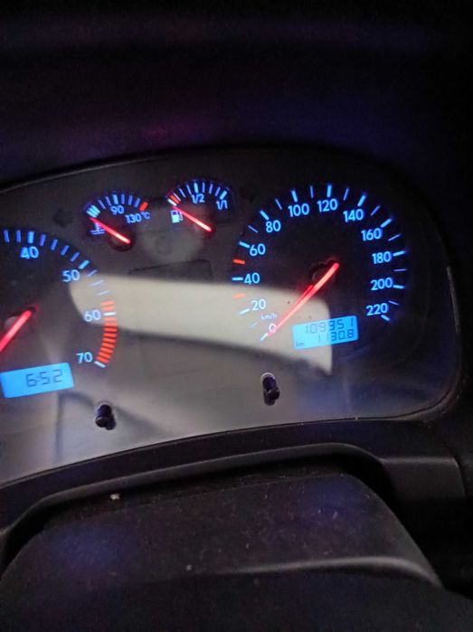 Viatura usada, apesar da idade com poucos Km conforme fotos.